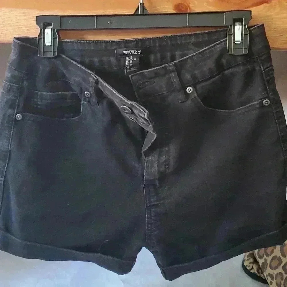F-21 SHORTS